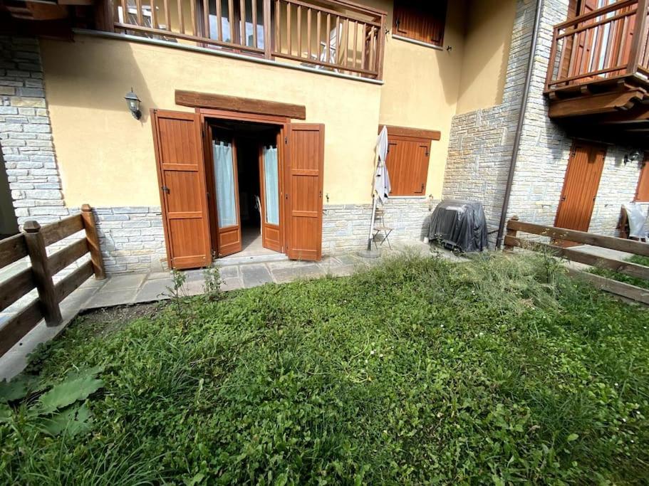 Incantevole Appartamento Con Giardino - Garage Privato E Free Wifi Oulx Eksteriør bilde