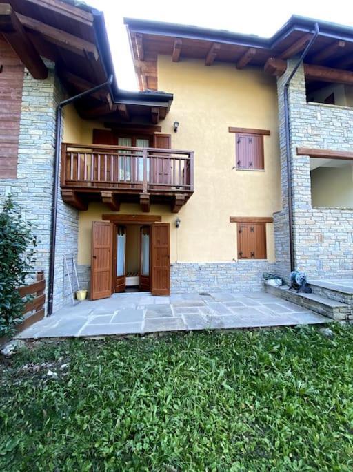 Incantevole Appartamento Con Giardino - Garage Privato E Free Wifi Oulx Eksteriør bilde